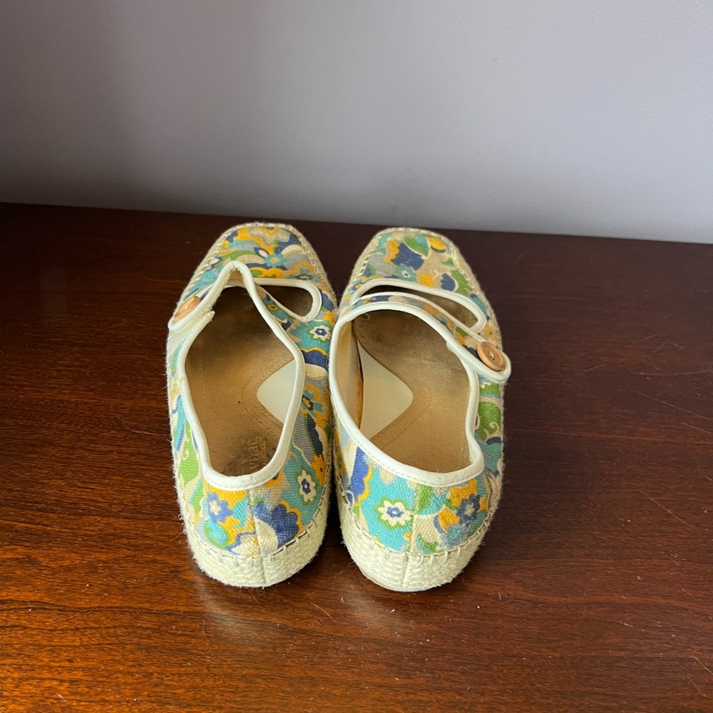 What's What Floral Mary Jane Flats Women's size 6.5 GUC - Picture 3 of 7